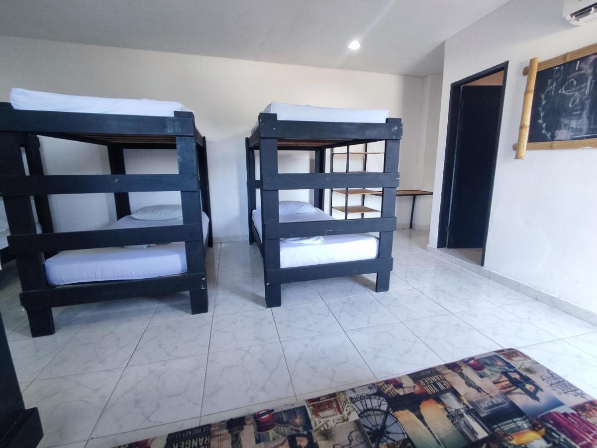 Hostel Nirvana Taganga Exteriör bild