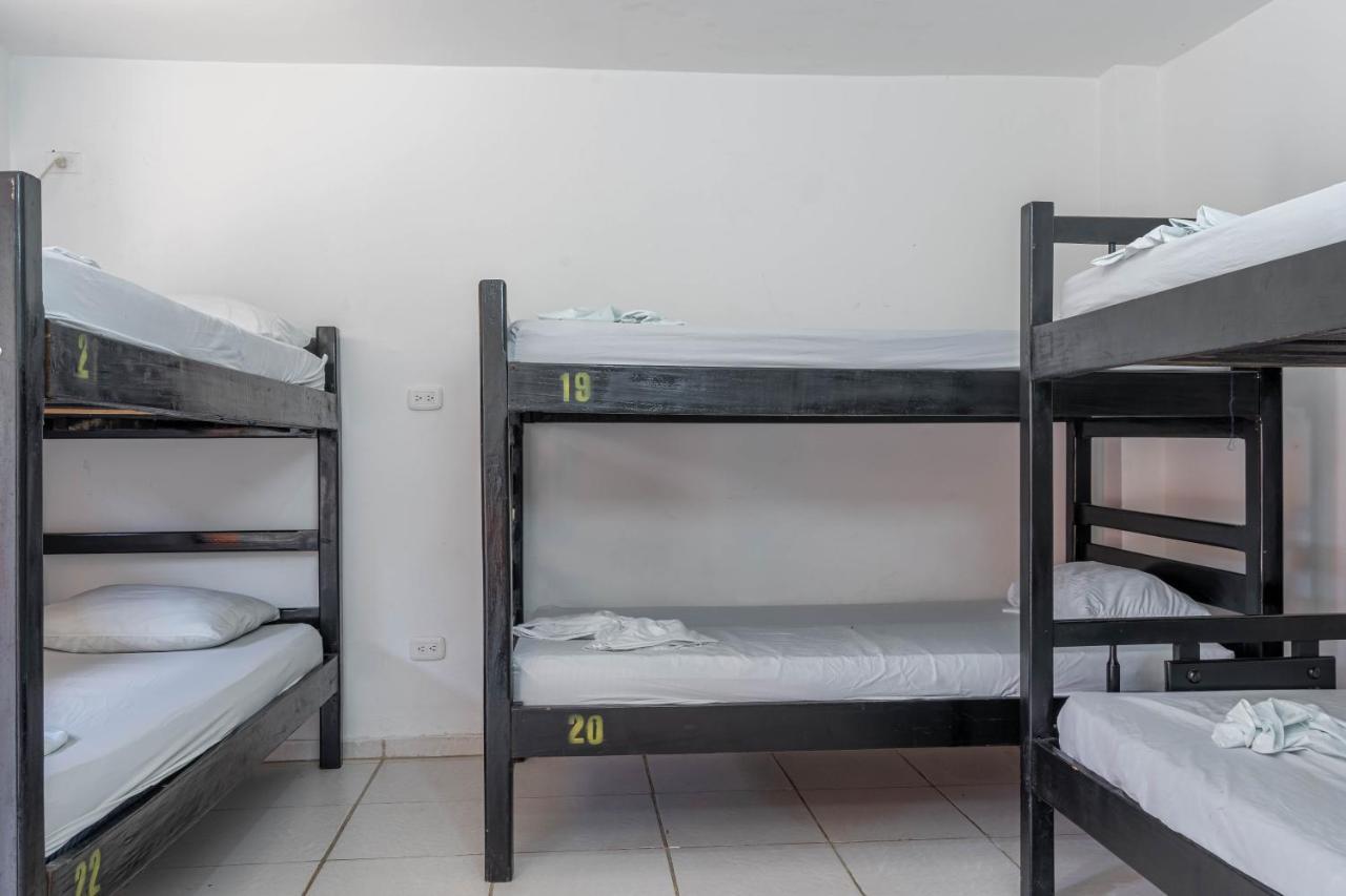 Hostel Nirvana Taganga Exteriör bild