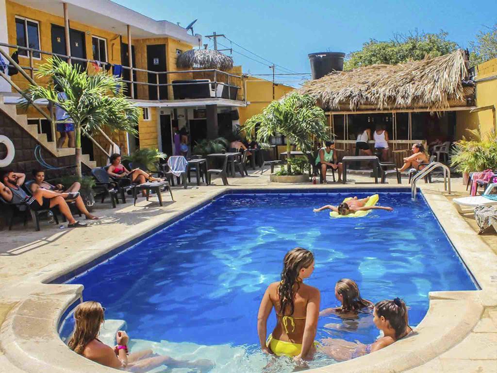 Hostel Nirvana Taganga Exteriör bild